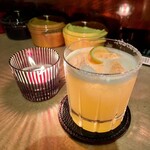 Bar Soul Kitchen - ズブロッカと八朔、桜塩のソルティドッグ