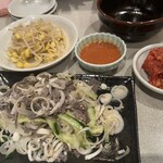 焼肉 やまだ - センマイ刺し、キムチ＆ナムル