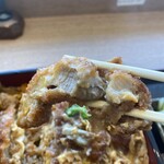 Kashiwayagenjirou - 鶏かつの厚みもすごい。ひと切れがずっしり♪