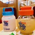 Komeda Kohi Ten - アップルジュースとストロベリーシェーク