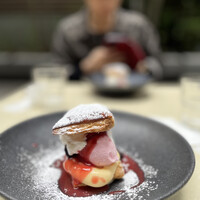 BISTRO DOUBLE -  BISTRO DOUBLE -