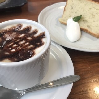 キューズ カフェ_0