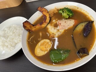 Supu Kare Mun Sanjuu Roku - ベーコンエッグカレー　ライス小　辛さ3