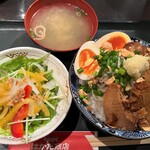 はかた商店 - 会心の豚撃