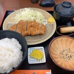 Tompei - サービスランチ ロースかつ(100g) 790円