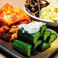 焼肉山水 虎ノ門ヒルズ店 - キムチ盛り