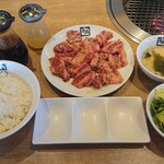 Gyuu kaku - 牛角カルビ定食180ｇ