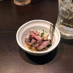 笑酒屋 極限流 - 選べるお通し（ローストビーフ大根おろし添え）
