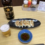 咲良 - 自家製餃子550円　

注文いただいてから包んで焼きます。