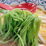 東家 - 麺のアップ