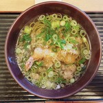 あしたば麺堀芳 - 天ぷら あしたば麺、真上から！