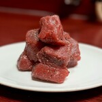 焼肉幸泉 - 赤身角切