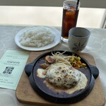 レストラン コロナのテラス - チーズハンバーグセット