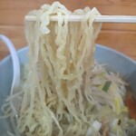 さがわ食堂 - 手打ちの縮れ麺、この食感がバツグンです！