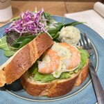 BLUE LEAF CAFE - 