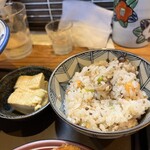 うどん工房悠々 - 炊き込みご飯と玉子焼き