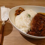 デンバープレミアム - カジュアルハンバーグカレー