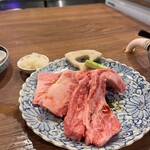 酒と焼肉ニュートミー - 