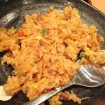 中華料理　菜香 - 半炒飯
            
            見た目は全くそそられないが、
            意外と味は悪くない(^_^