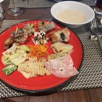 ロビーラウンジ 「マーブルラウンジ」 ヒルトン東京 - ローストポーク、前菜等、カリフラワーのスープ