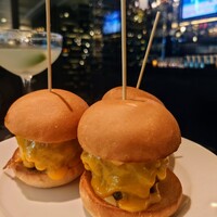 Morton's The Steakhouse 丸の内 - ミニプライムチーズバーガートリオ♪