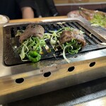 牛たん大好き 焼肉はっぴぃ - 