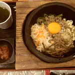 レストラン京泉 - 石焼ビビンバ　900円