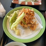 Kiso Ji - 桜えびのかき揚げ。香ばしくて美味しい