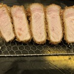 とんかつ ふじ井 - 林SPFロースカツ（アップ）