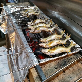 春夏秋冬の美味で彩る旬懐石コースをご用意しております