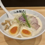 らぁ麺鯖六 - 特製鶏さば白湯らぁ麺(別アングル)♪