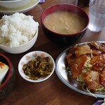 ドライブイン 扶桑 - 焼肉定食 990円 全景