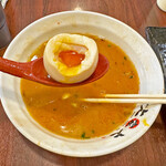 Yokohama Ramen Nanana Naya - 黄身がトロトロの半熟味玉