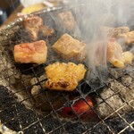 炭火焼肉 じゃけぇ - 