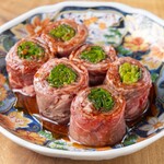 炭火焼肉リバティ - ニラ巻きロース