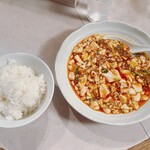 福龍園 - 超級四川麻婆豆腐と白飯