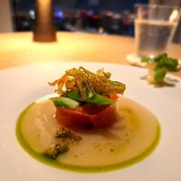 apothéose - ⚫米
                      「小田原  いのちのいち米のブイヨン  天城軍鶏のラビオリ  蕗の薹  うど  ニラオイル」