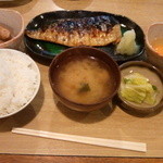 Ooshima - 鯖塩焼き定食(600円)で、ご飯は大盛り(50円増)にした！