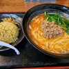 楽 - 担々麺大盛(麺かため)　梅しらす半チャーハン