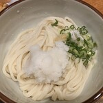 242560770 - 240412金　大阪　讃岐うどん四八　生醤油うどん大盛