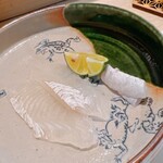 Toyozushi - 江戸前（千葉の内湾）の眞子。縁側付きです。はしりなのでキロ13,000円ヾ(≧▽≦)ﾉ