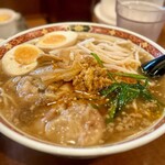 Dekkai Gyouza Sosan No Mise - 台湾ラーメン＋味玉牛すじ