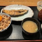 一夜干しと海鮮丼 できたて屋 - 