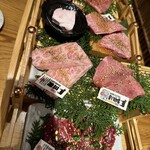 神戸牛焼肉&生タン料理 舌賛 - 