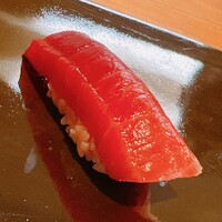 豊鮨 - 血合い岸の中トロ。腹カミ、銚子です