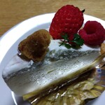 カンノヤ - レアチーズ　370円
