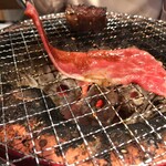 炭火焼肉 にく式 - 軽く炙ってからの〜