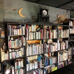 アール座読書館 - 店内