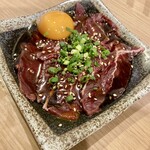 ホルモン焼肉 肉の大山 - ツラミ刺し