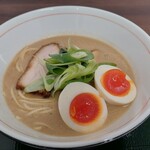 Chuukasoba Maruno - ドロ鶏そば味玉1,350円